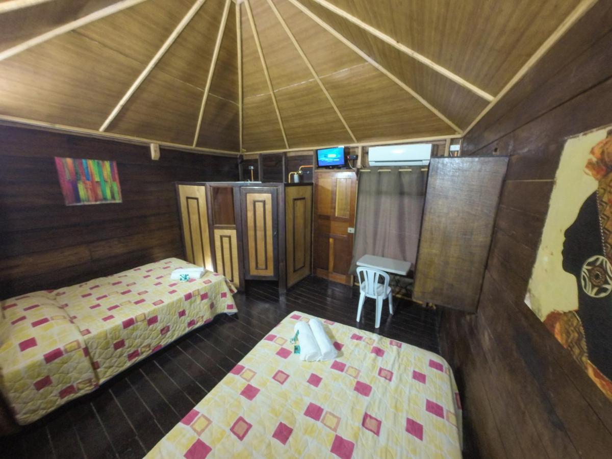 Chalet Castillo El Estor Ngoại thất bức ảnh