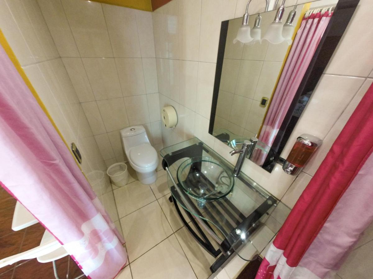 Chalet Castillo El Estor Ngoại thất bức ảnh