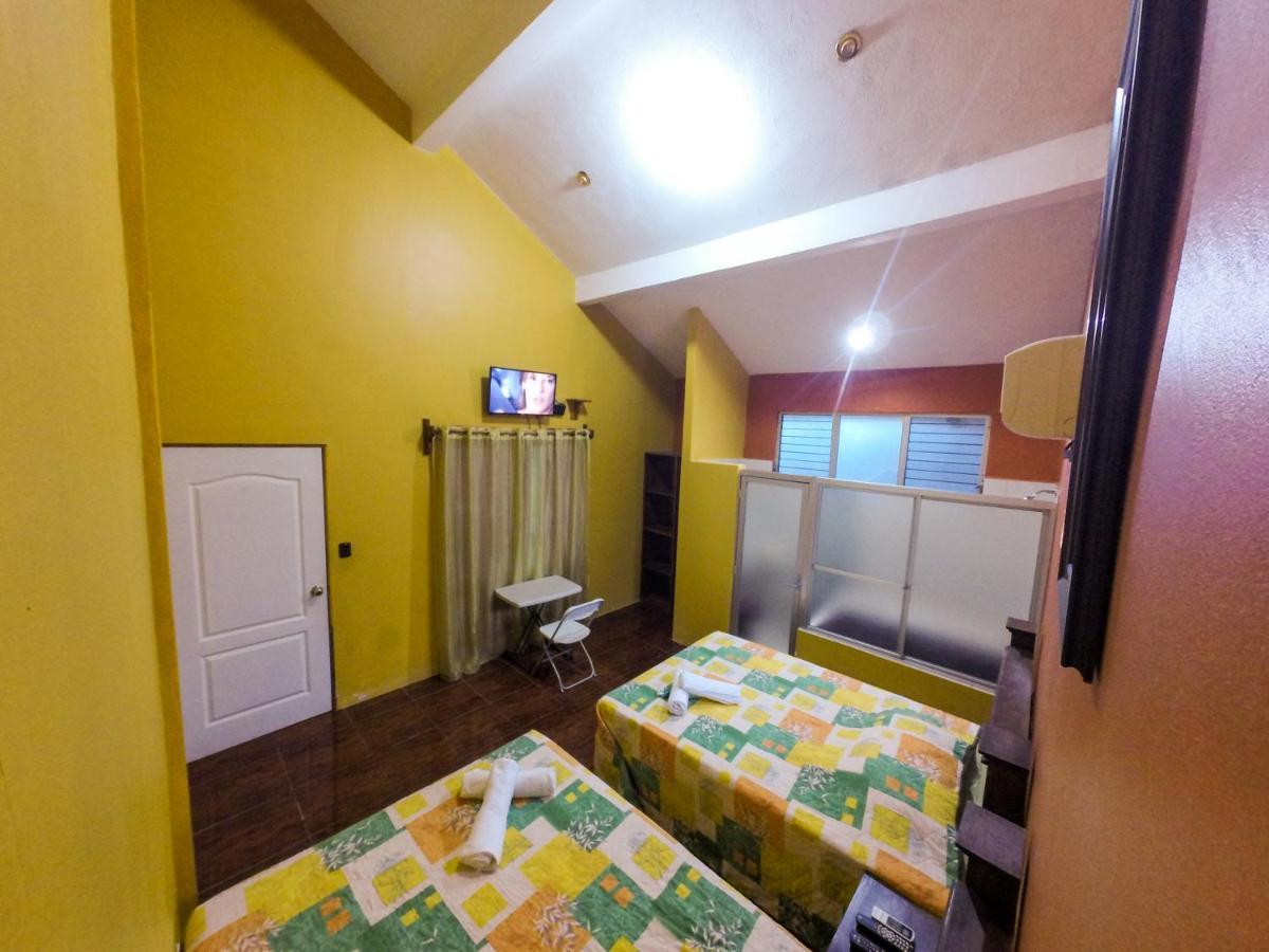 Chalet Castillo El Estor Ngoại thất bức ảnh